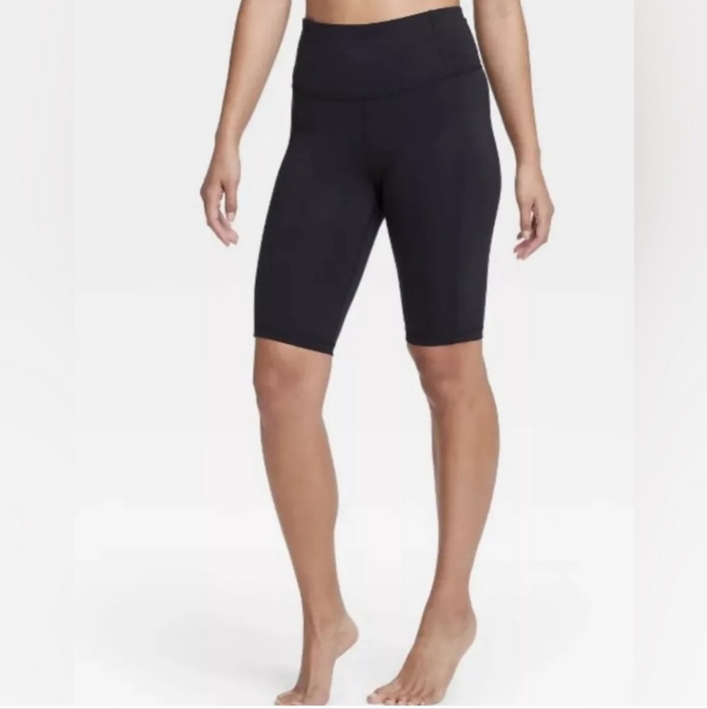 🆕️ All In Motion Contour Power Waist High Rise 10.5" Biker Shorts